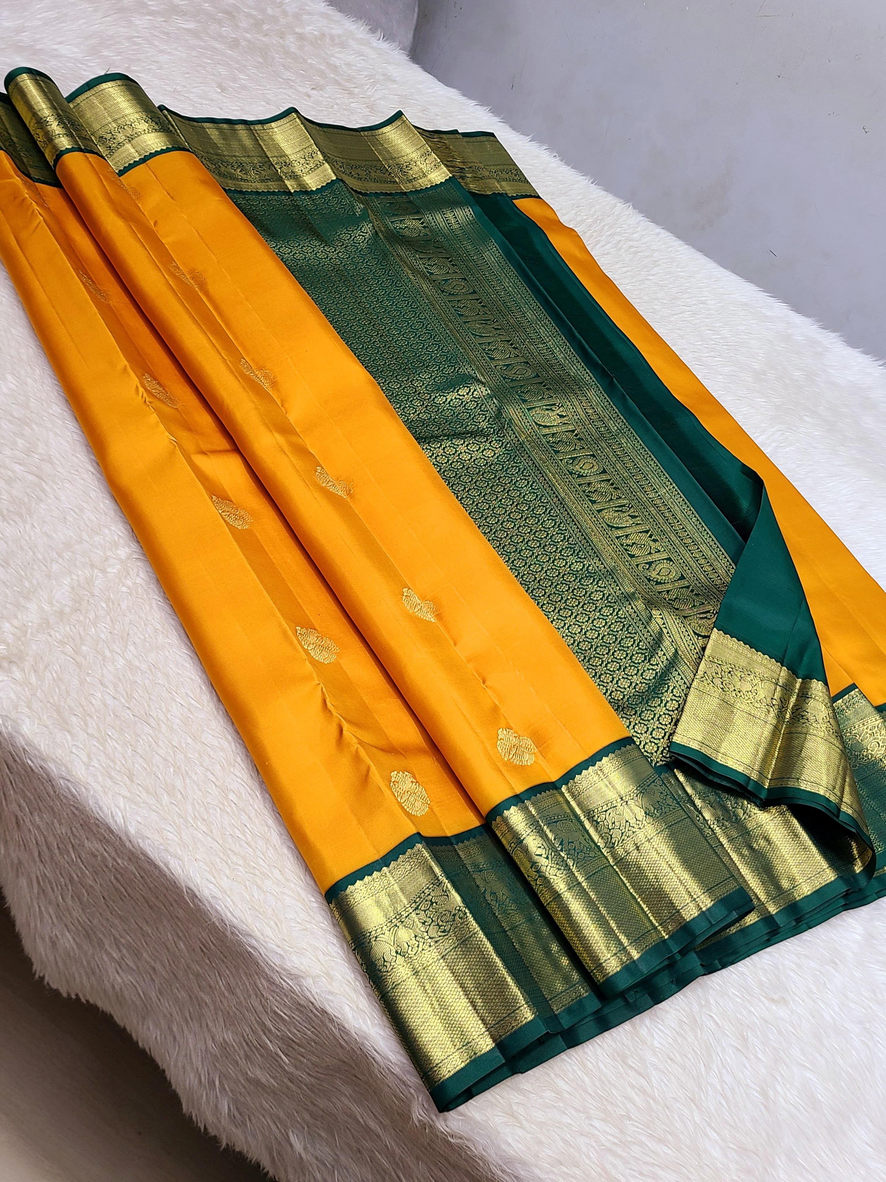 Classic Golden Yellow & Dark Green 2gm Zari Kanchipuram Handloom Silk Saree SS26370