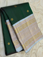 Load image into Gallery viewer, Classic Bottle Green &amp; Ice Blue 2gm Zari Elegance Kanchipuram Handloom Silk Saree SS28273
