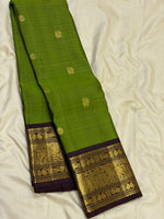 Load image into Gallery viewer, Classic Olive Green &amp; Dark Espresso Brown 2gm Zari Vintage Elegance Kanchipuram Handloom Silk Saree SS27894
