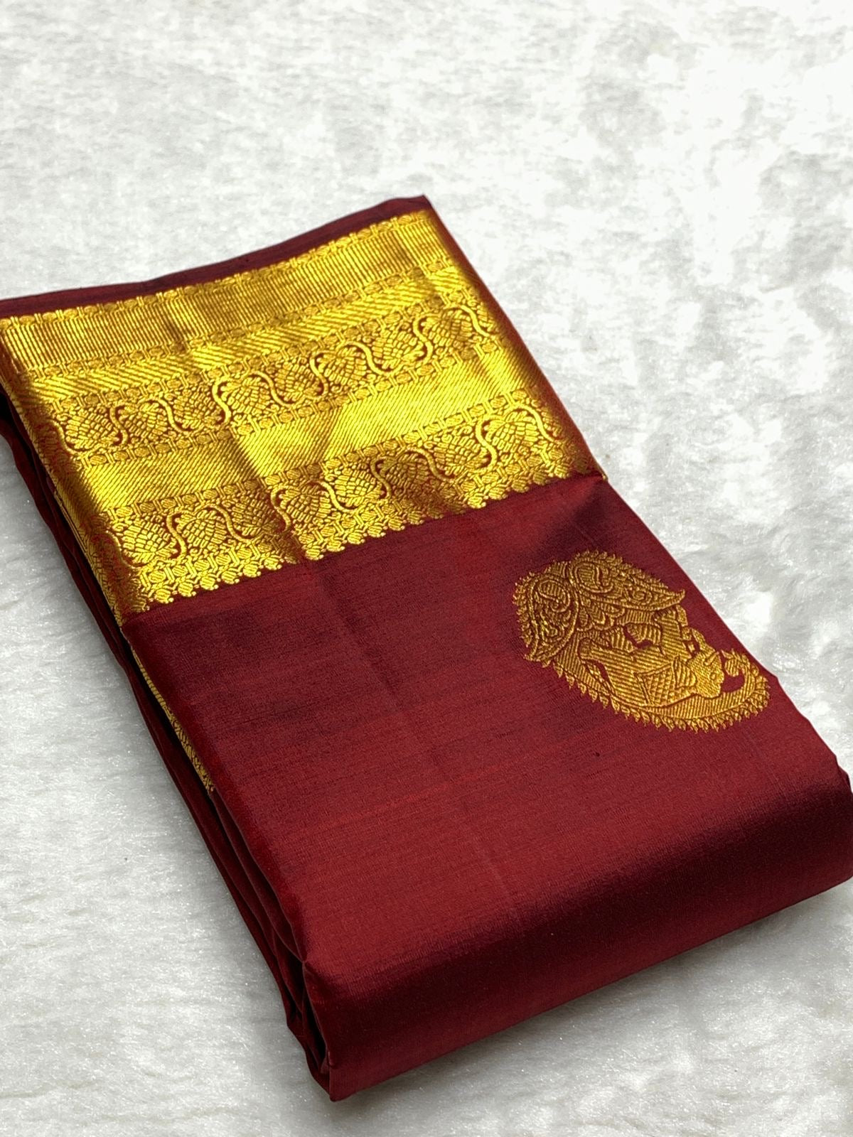 Classic Chestnut Brown 2gm Zari Elegance Kanchipuram Silk Saree SS24015