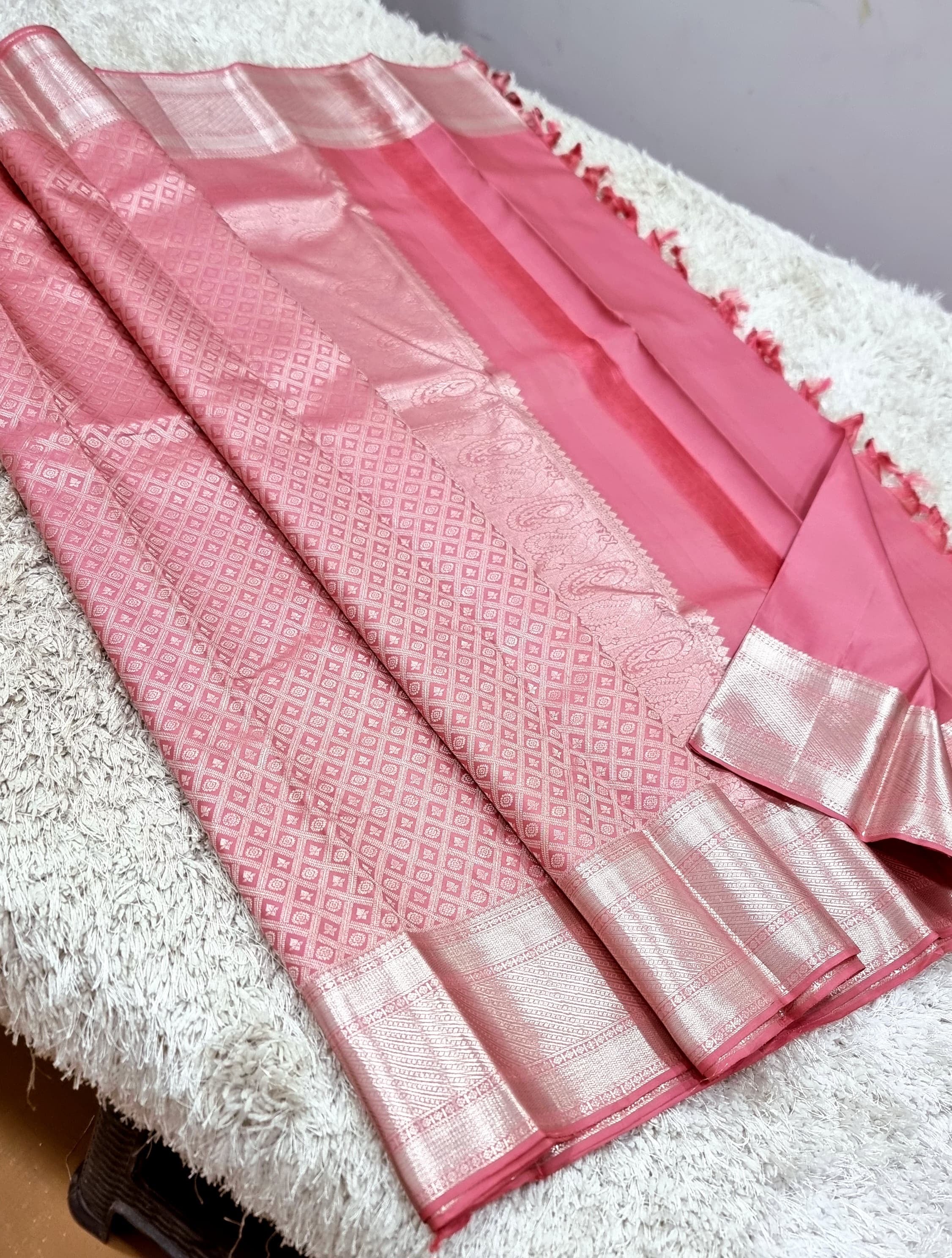 Classic Dusky Pink 1gm Silver Zari Kanchipuram Handloom Silk Saree SS25806