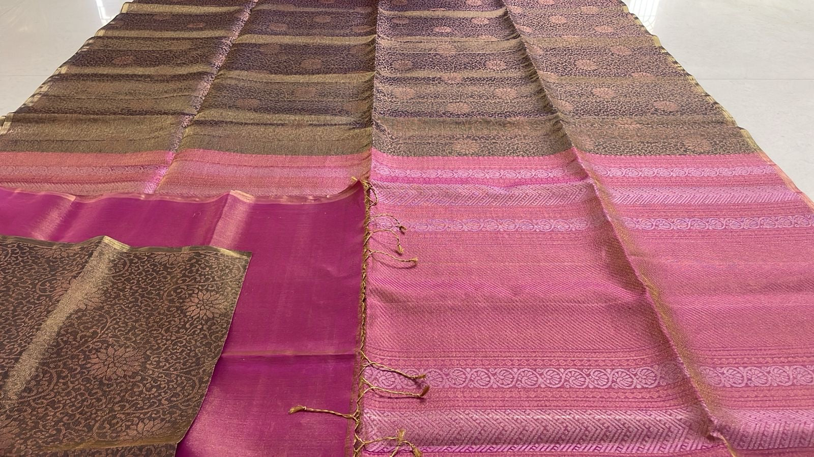 Classic Brown & Pink Double Warp Elegance Handloom Soft Silk Saree SS26450