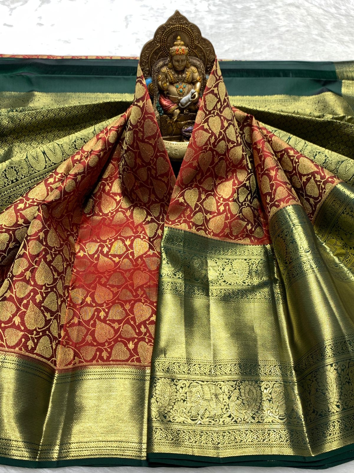 Classic Cherry Red & Deep Green 2gm Zari Bridal Elegance Kanchipuram Handloom Silk Saree SS25357