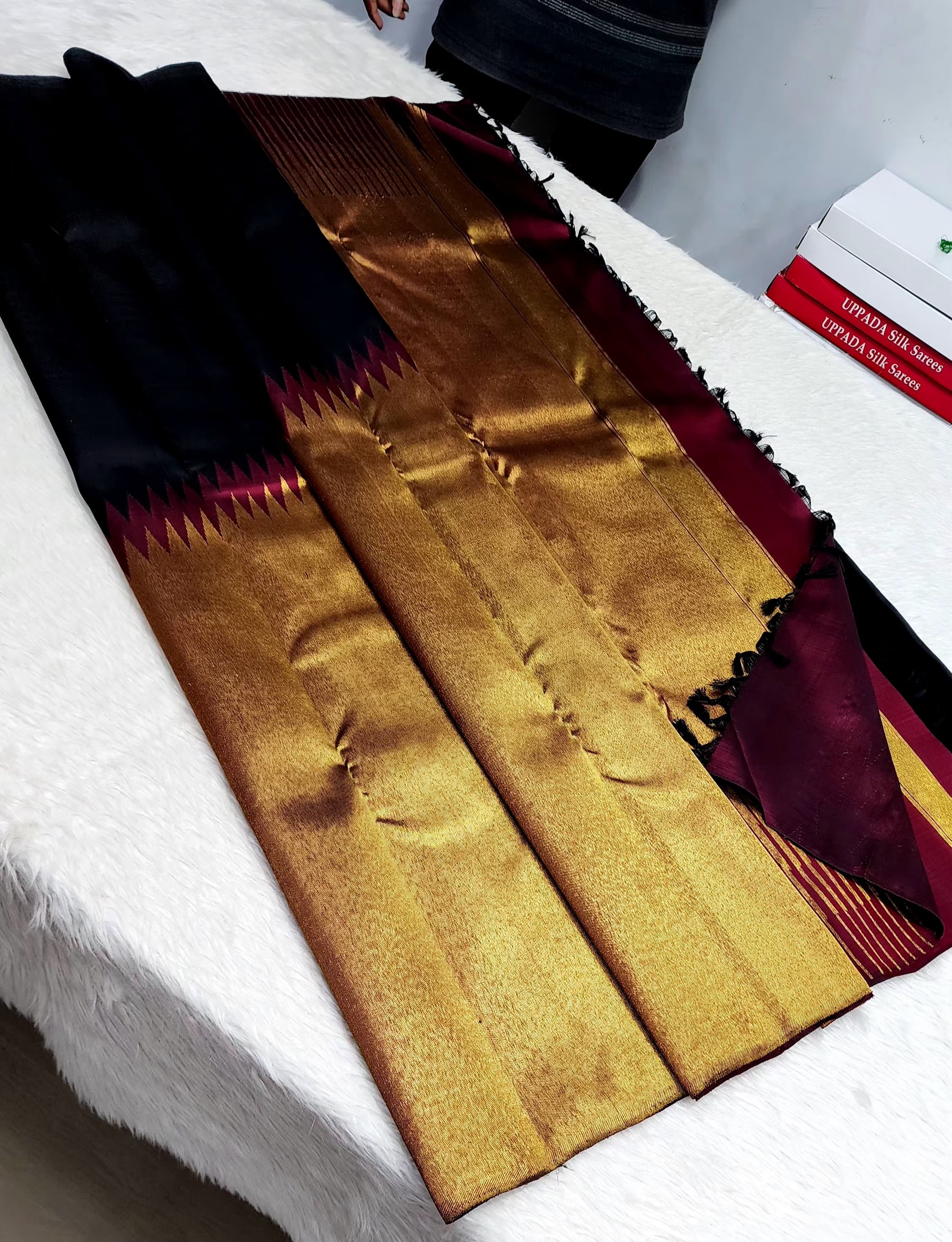 Classic Charcoal Black 2gm Zari Temple Rising Border Elegance Kanchipuram Handloom Silk Saree SS25160