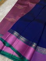 Load image into Gallery viewer, Classic Navy Blue &amp; Light Pink Elegance Kanchipuram Handloom Silk Saree SS24537
