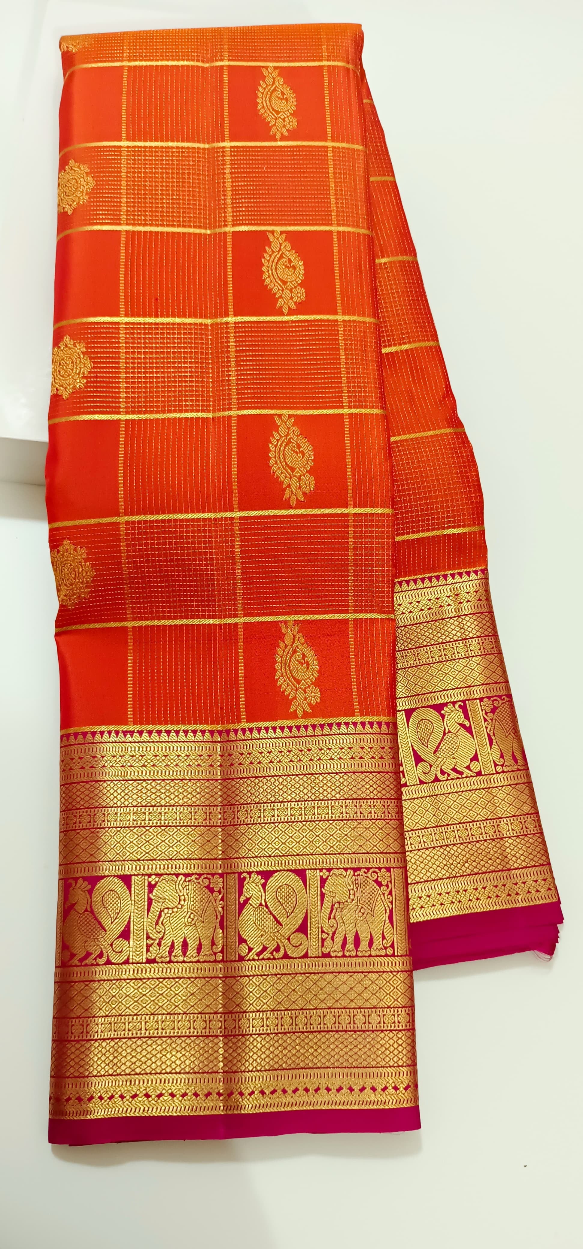Classic Orange & Rani Pink 2gm Zari Vaira Oosi Elegance Kanchipuram Handloom Silk Saree SS25268