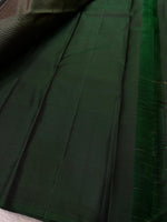 Load image into Gallery viewer, Classic Pine Green 4 gm Gold &amp; Silver Kanchipuram Handloom Silk Saree SS26088
