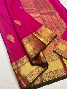 Classic Magenta Kanchipuram Handloom Silk Saree SS25622