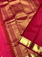 Load image into Gallery viewer, Classic Deep Pink 2gm Zari Kanchipuram Handloom Silk Saree SS25989
