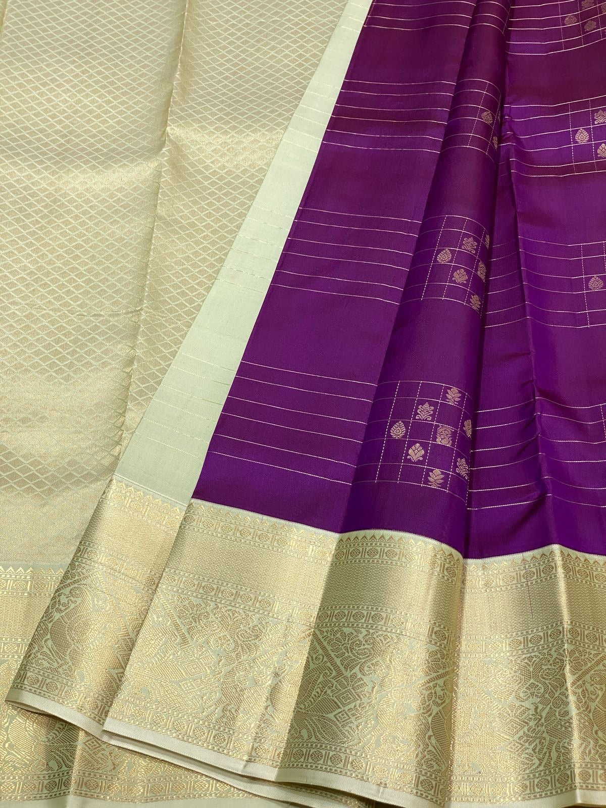 Classic Vadamalli & Pista Green 1gm Zari Vaira Oosi Elegance Kanchipuram Handloom Silk Saree SS24384