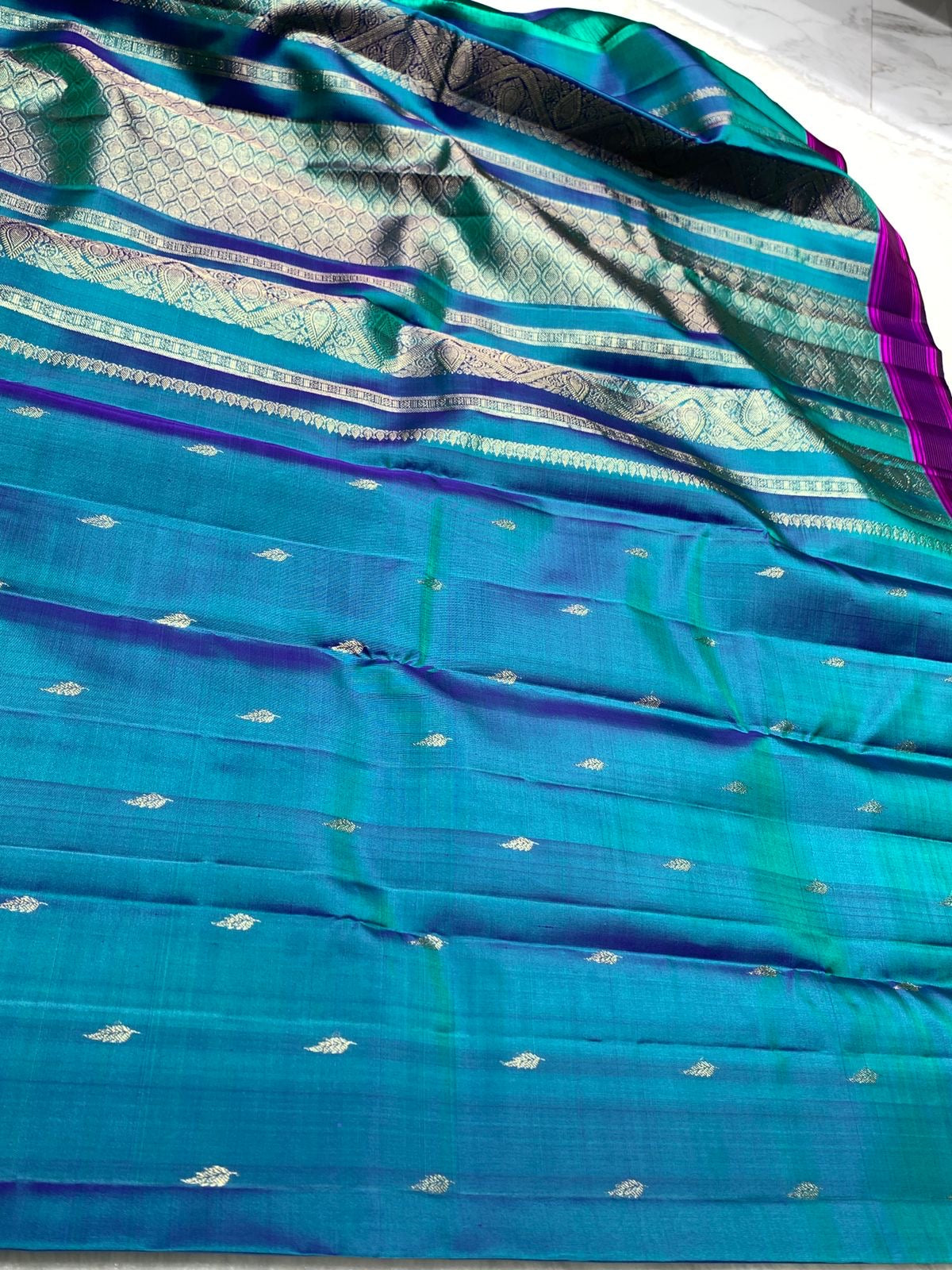 Classic Peacock Blue & Fuchsia Pink 2gm Zari Kanchipuram Handloom Silk Saree SS26502