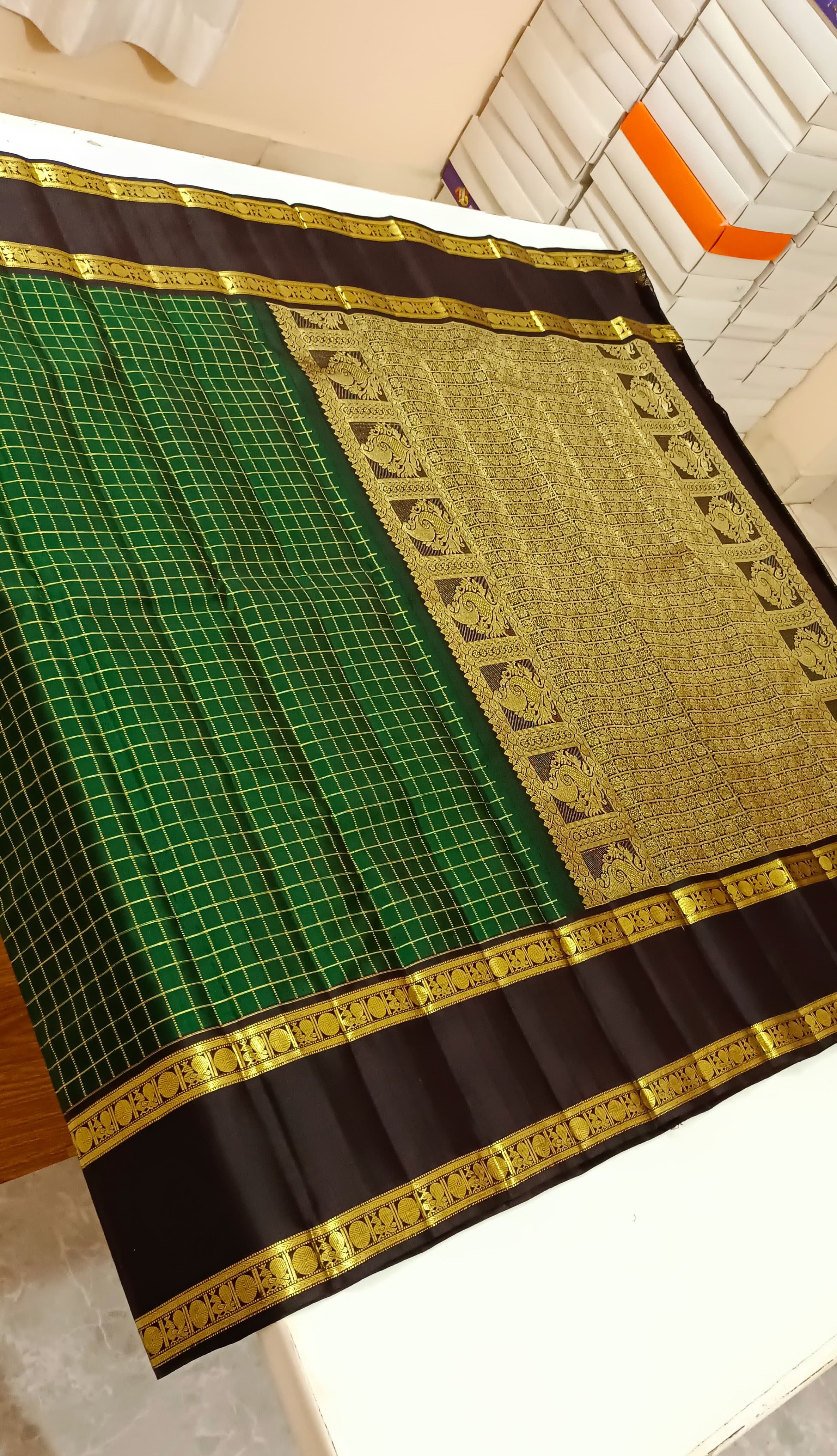 Classic Green & Dark Brown Zari Kattam & Rettai Pet Border Elegance Kanchipuram Handloom Silk Saree SS25337
