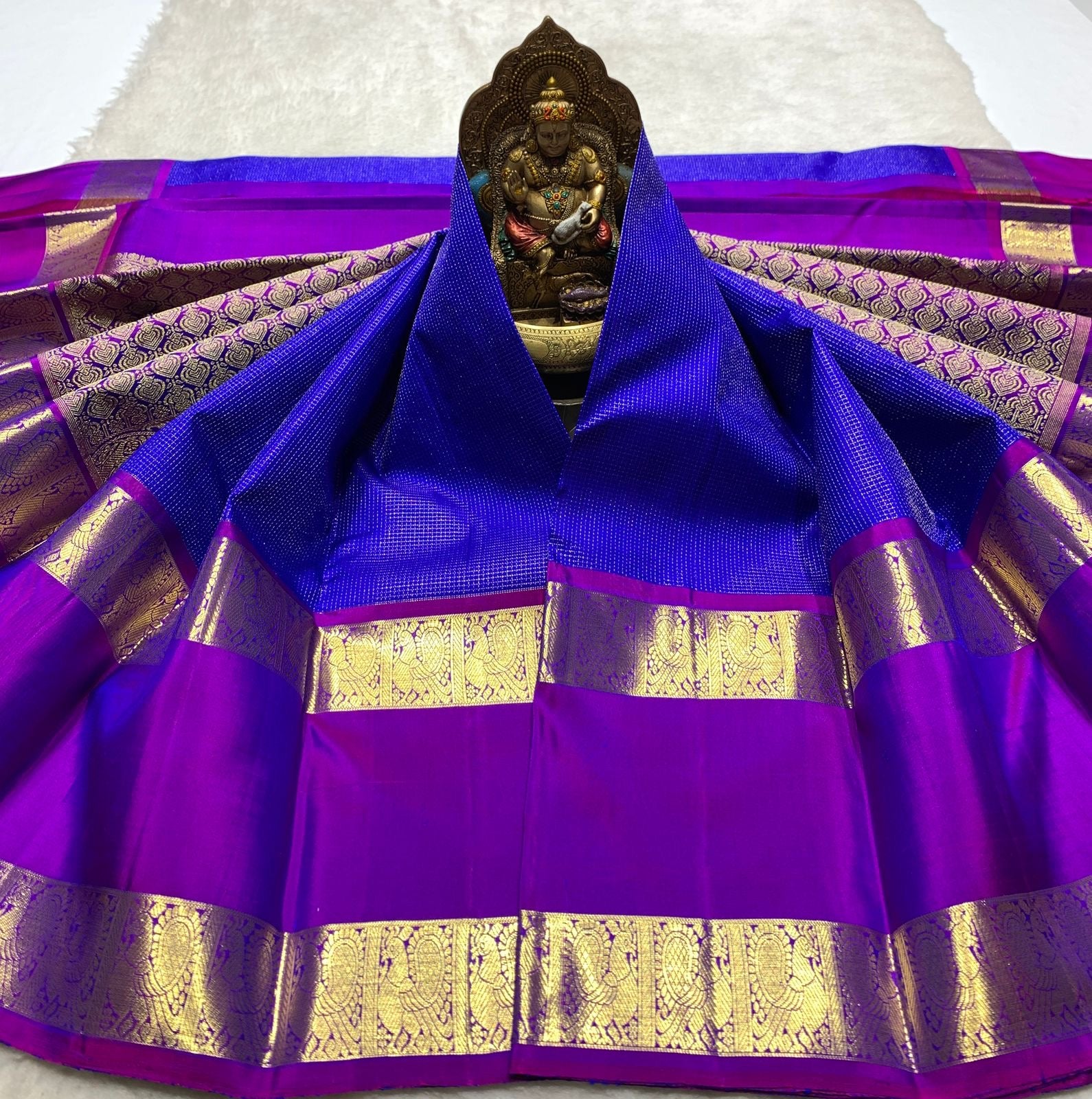 Classic Royal Blue & Purple 2gm Zari Elegance Kanchipuram Silk Saree SS23940