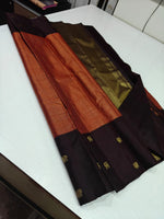 Load image into Gallery viewer, Classic Burnt Orange &amp; Espresso Brown 2gm Zari Vaira Oosi Checks Elegance Kanchipuram Handloom Silk Saree SS27108
