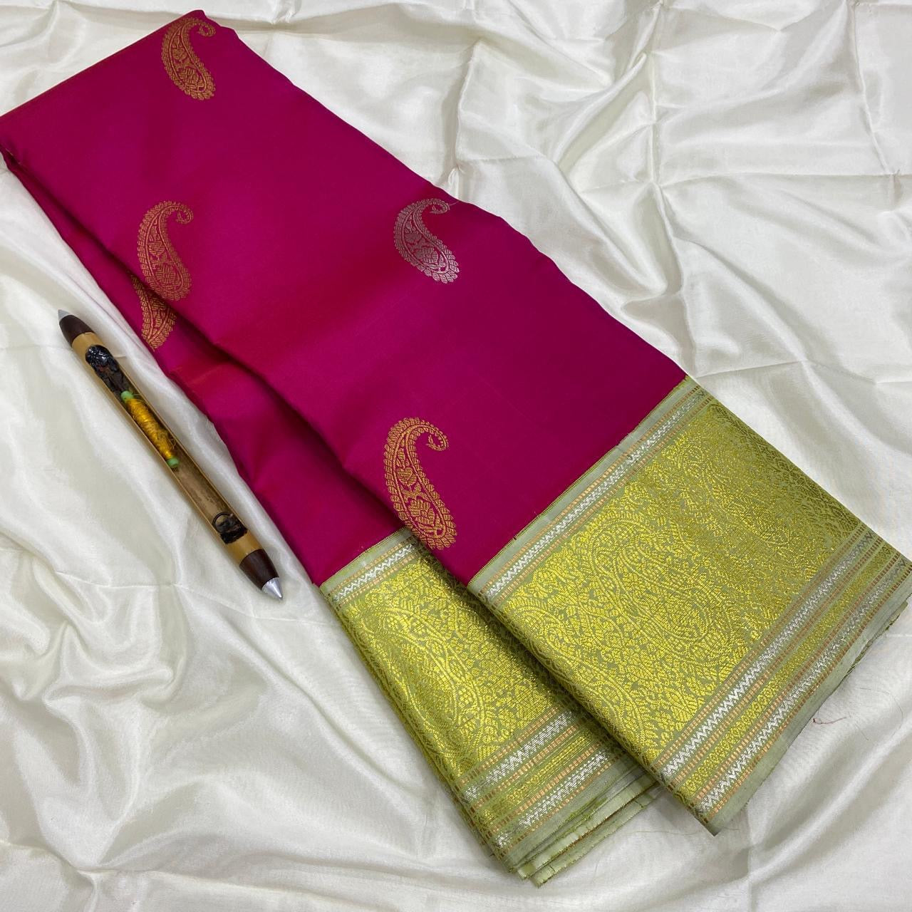 Classic Dark Pink & Oatmeal Beige 2gm Zari Kanchipuram Handloom Silk Saree SS25836