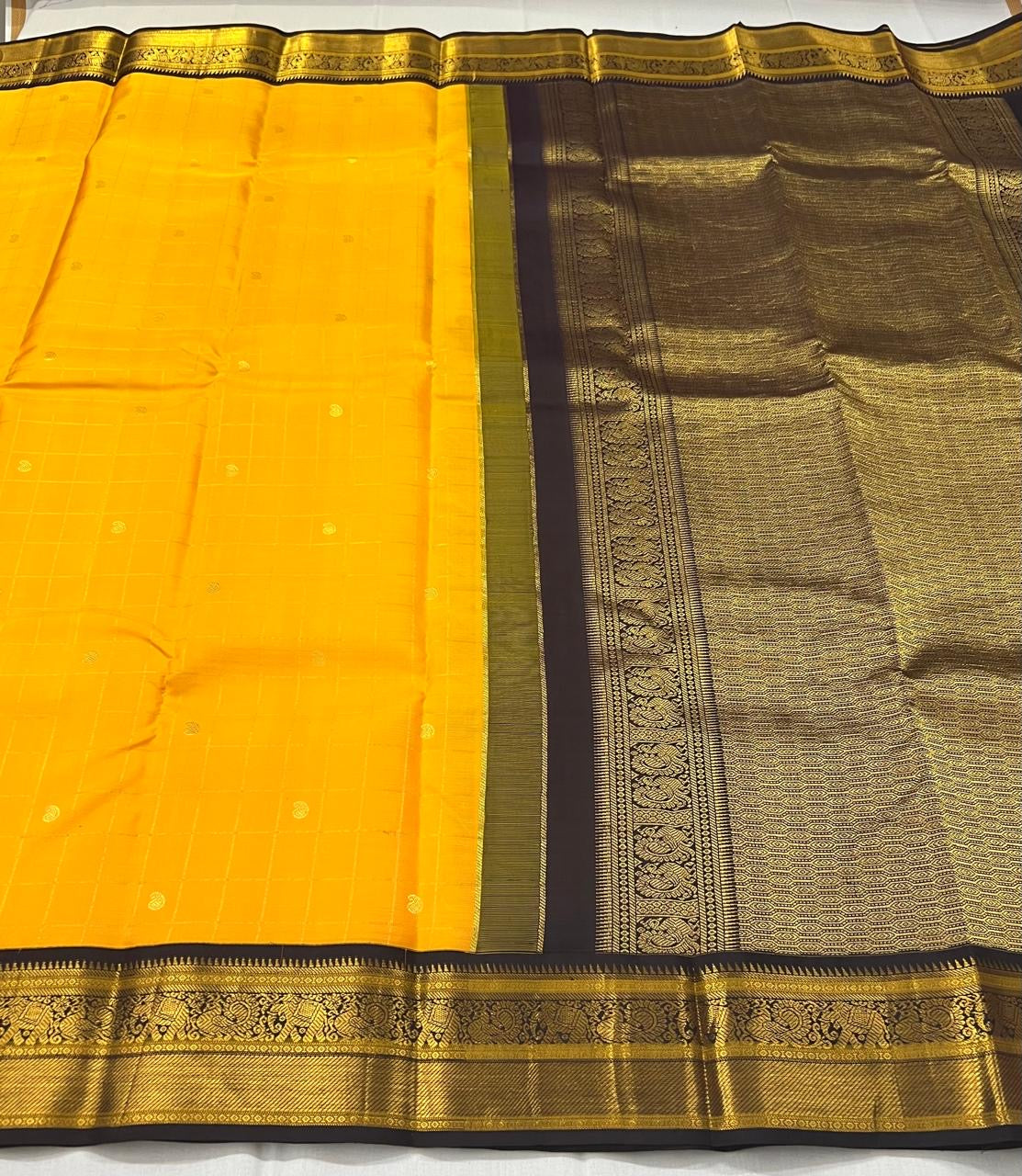 Classic Golden Yellow & Plum 2gm Zari Kanchipuram Handloom Silk Saree SS26013