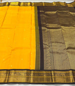 Load image into Gallery viewer, Classic Golden Yellow &amp; Plum 2gm Zari Kanchipuram Handloom Silk Saree SS26013
