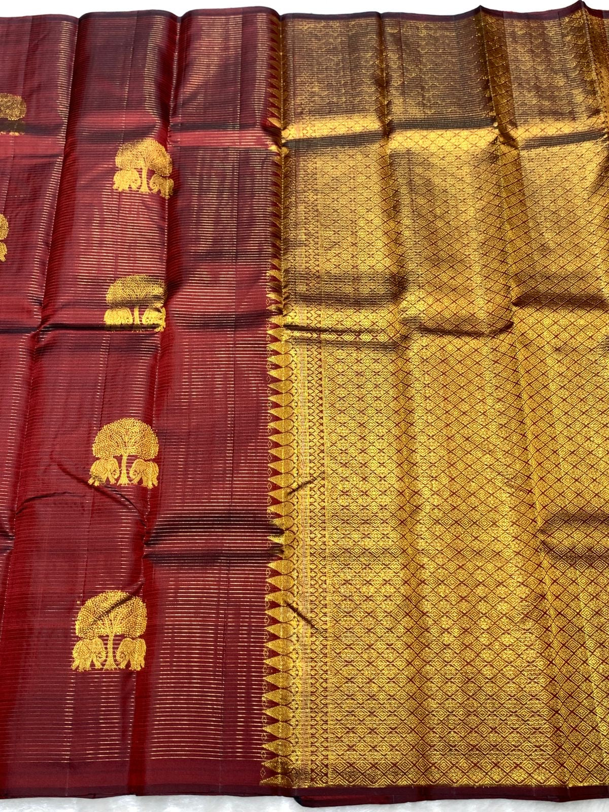 Classic Maroon 2gm Zari Kanchipuram Handloom Silk Saree SS25977