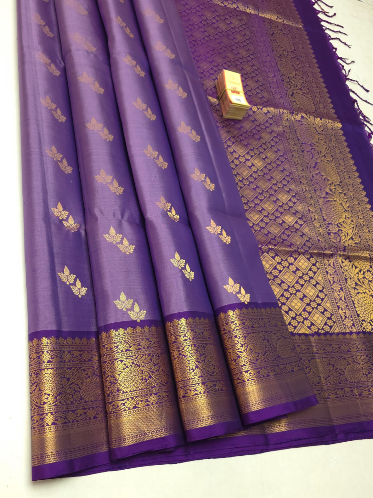 Classic Lavender Double Warp Elegance Handloom Soft Silk Saree SS26688