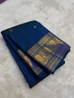 Load image into Gallery viewer, Classic Peacock Blue Kanchipuram Handloom Silk Saree SS26903
