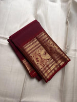 Load image into Gallery viewer, Classic Cherry Red Kanchipuram Handloom Silk Saree SS26838
