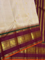 Load image into Gallery viewer, Classic Pearl Beige &amp; Plum 2gm Zari Elegance Kanchipuram Handloom Silk Saree SS28592
