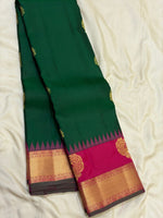 Load image into Gallery viewer, Classic Emerald Green &amp; Deep Pink 1gm Zari Elegance Kanchipuram Handloom Silk Saree SS28066
