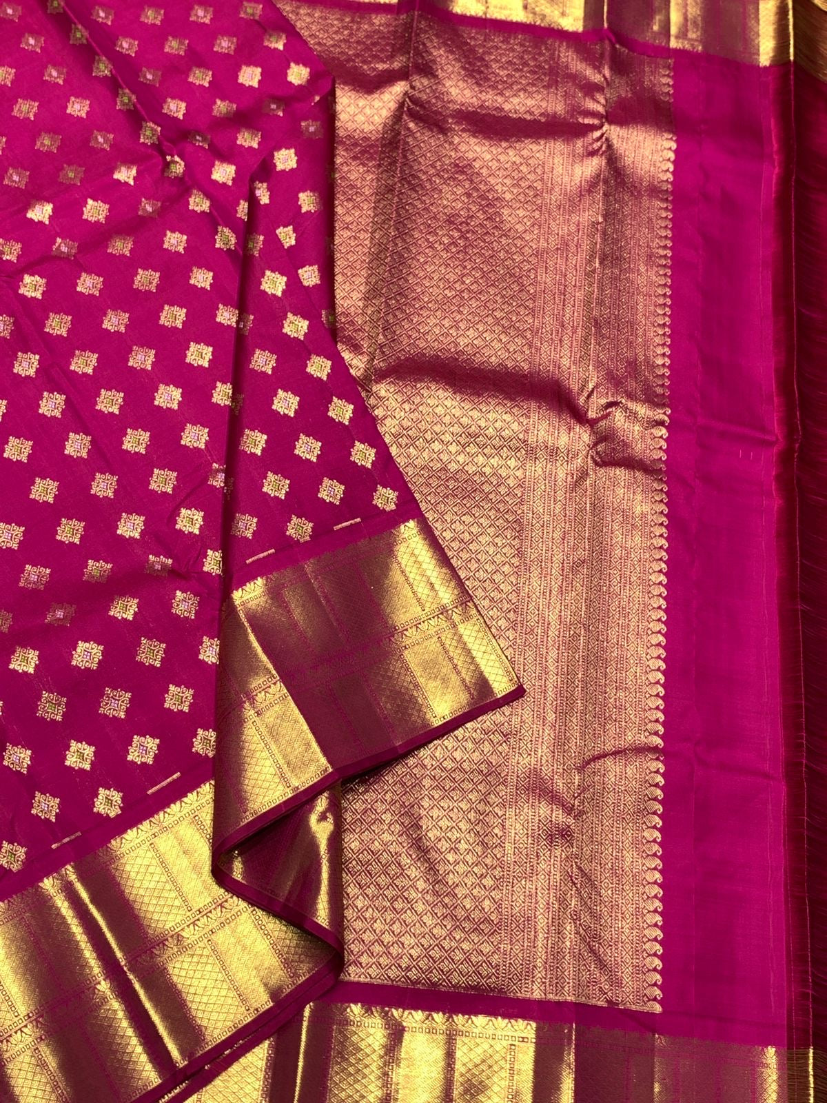 Classic Deep Pink 2gm Zari Bridal Elegance Kanchipuram Handloom Silk Saree SS24106