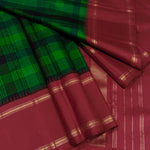 Load image into Gallery viewer, Classic Green &amp; Burnt Red 2gm Zari Korvai Elegance Kanchipuram Handloom Silk Saree SS27101
