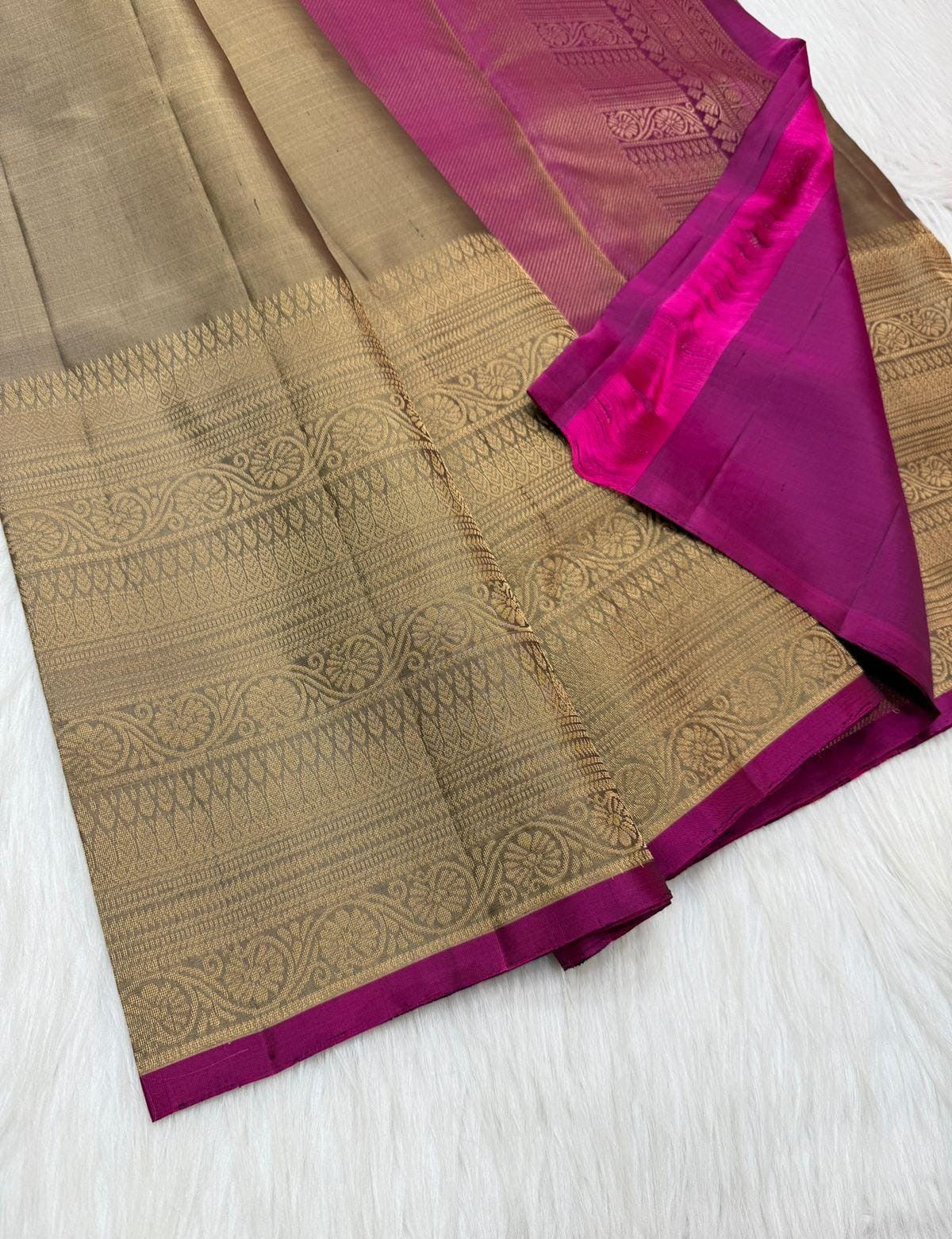 Classic Beige & Deep Pink Kanchipuram Handloom Silk Saree SS26256