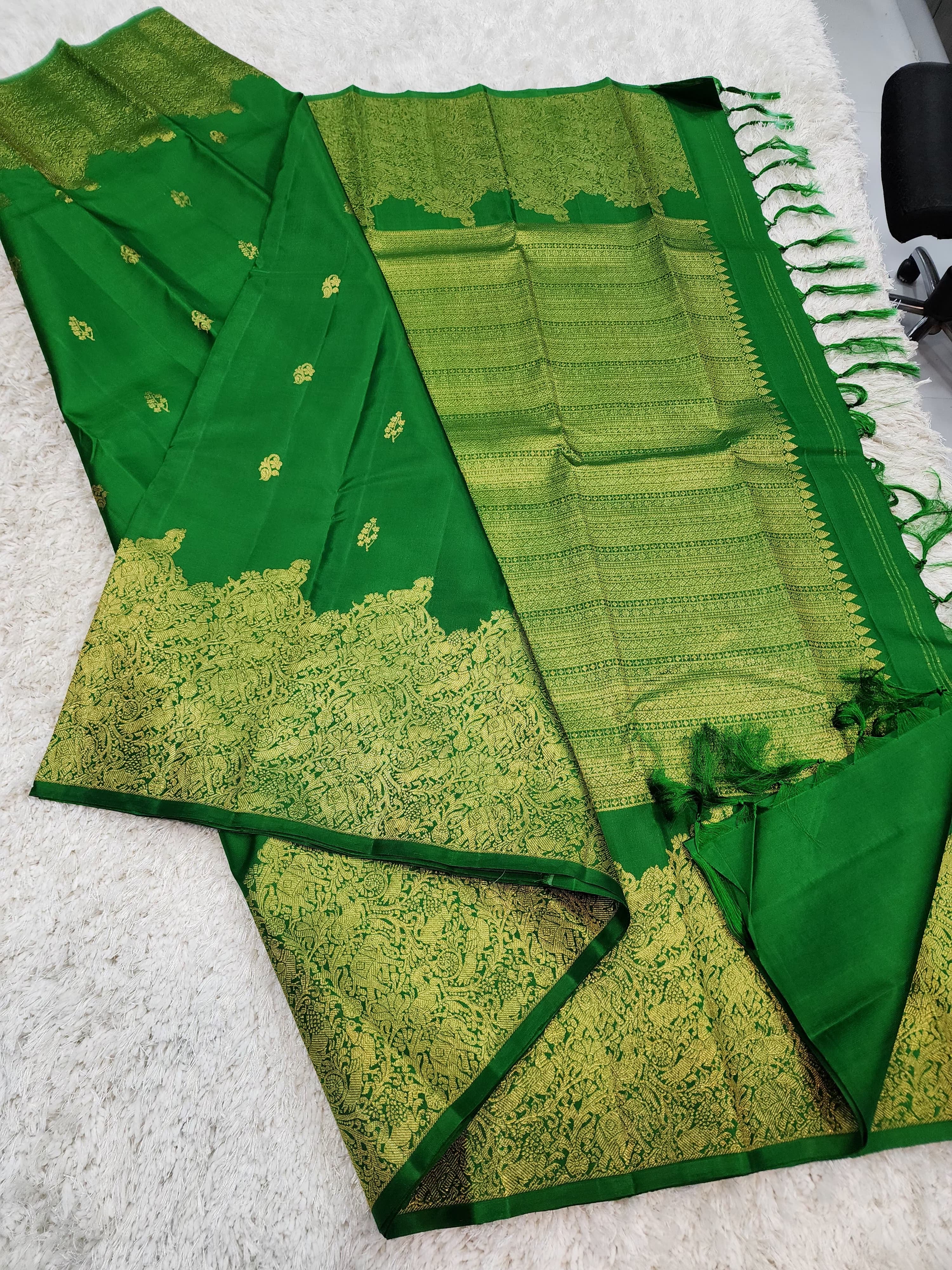 Classic Kelly Green 2gm Zari Elegance Kanjivaram Handloom Silk Saree SS22931