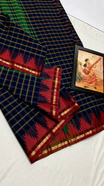 Load image into Gallery viewer, Classic Navy Blue &amp; Brick Red Kanchipuram Handloom Cotton Saree SS26706
