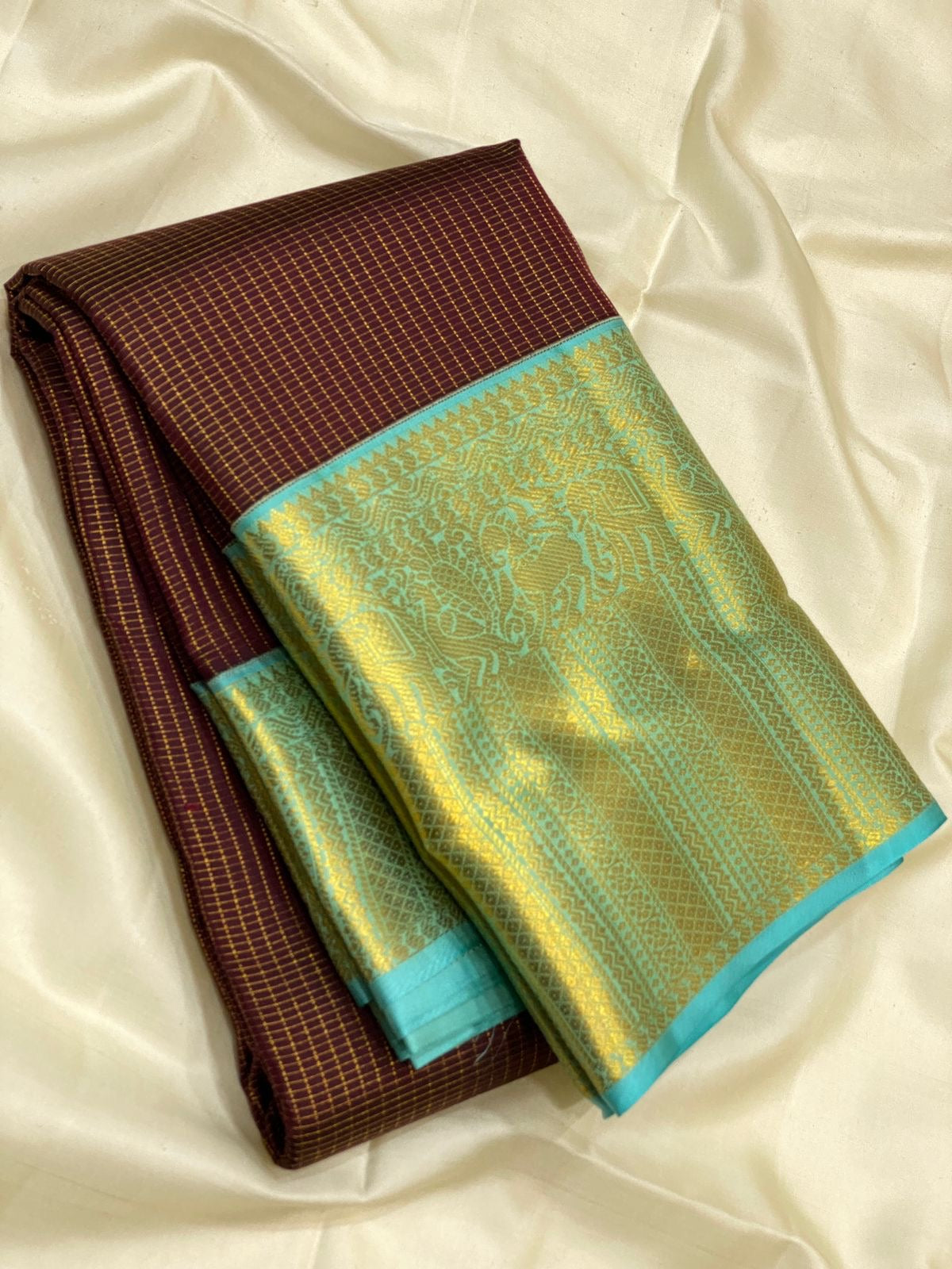 Classic Dark Chocolate & Ice Blue 1gm Zari Vaira Oosi Checks Elegance Kanchipuram Handloom Silk Saree SS25497