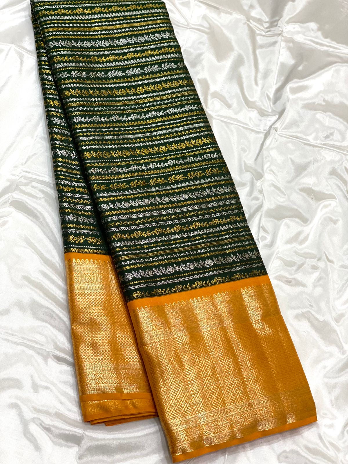 Deep Green & Mango Yellow 3gm Zari Elegance Kanchipuram Handloom Silk Saree SS23603