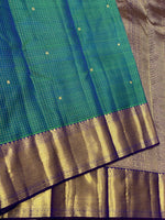 Load image into Gallery viewer, Classic Peacock Green 2gm Zari Vaira Oosi Checks Elegance Kanchipuram Handloom Silk Saree SS24742
