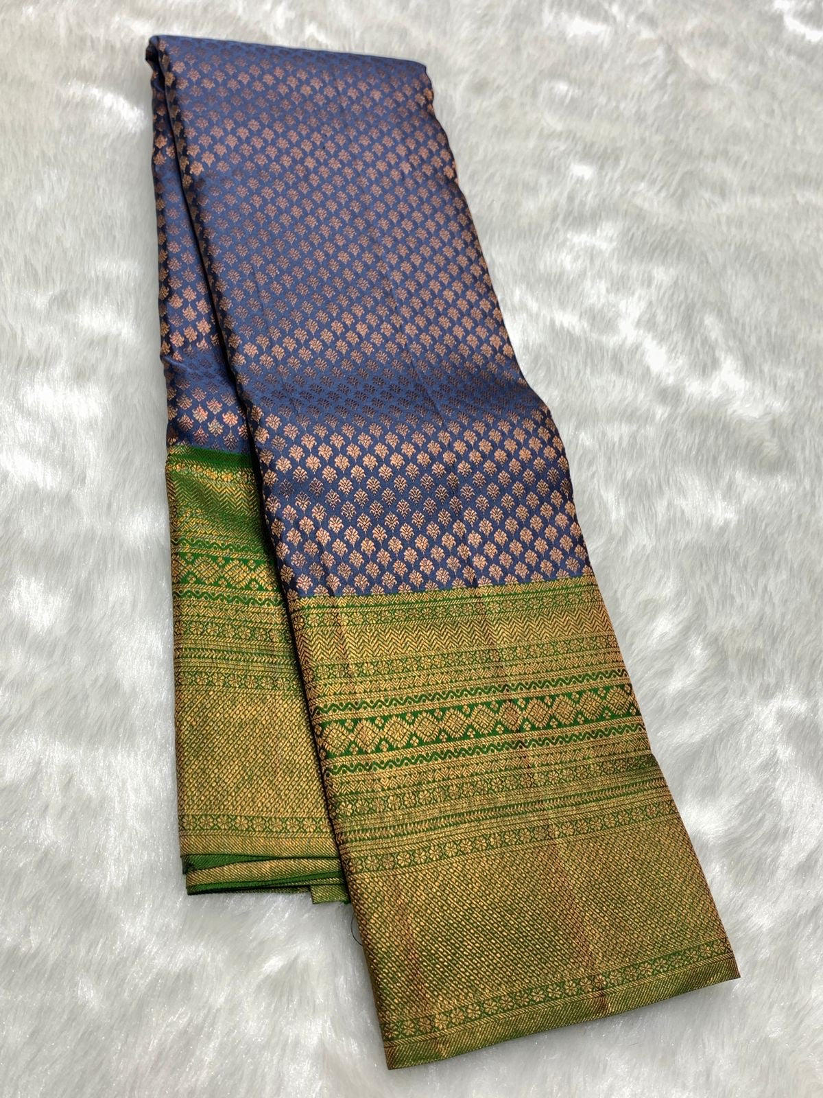 Classic Steel Blue & Green 2gm Zari Elegance Kanchipuram Handloom Silk Saree SS25436