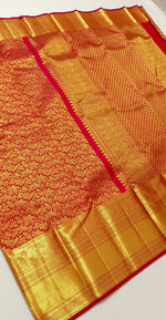 Load image into Gallery viewer, Classic Chilli Red Bridal Elegance Kanchipuram Handloom Silk Saree SS24186
