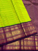 Load image into Gallery viewer, Classic Lime Green &amp; Plum 3gm Zari Vaira Oosi Beldari Design Elegance Kanchipuram Handloom Silk Saree SS24447
