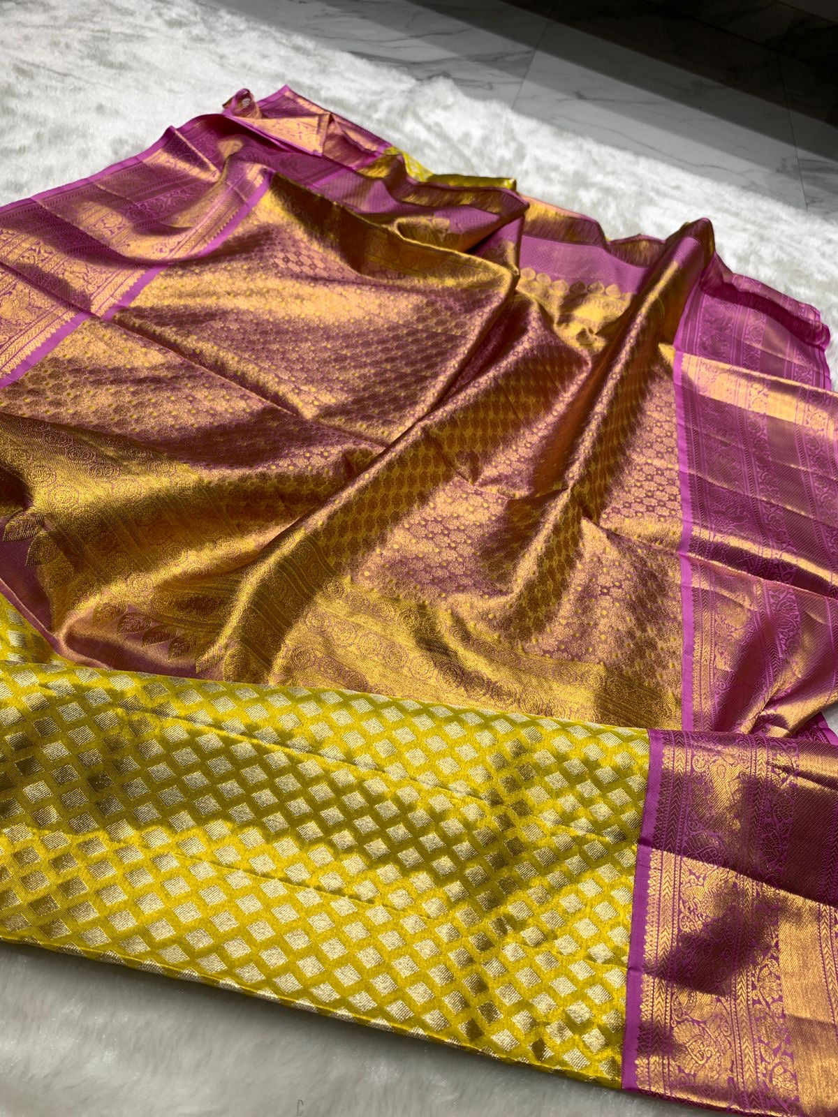 Classic Gold & Pinkish Purple 2gm Zari Bridal Elegance Kanchipuram Handloom Silk Saree SS25283
