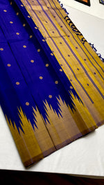 Load image into Gallery viewer, Classic Royal Blue Kanchipuram Handloom Silk Saree SS26260
