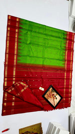 Load image into Gallery viewer, Classic Spring Green &amp; Crimson Red Korvai Kanchipuram Handloom Silk Saree SS25885
