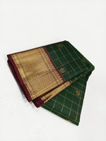 Load image into Gallery viewer, Classic Bottle Green &amp; Barn Red 2gm Zari Kanchipuram Handloom Silk Saree SS25607
