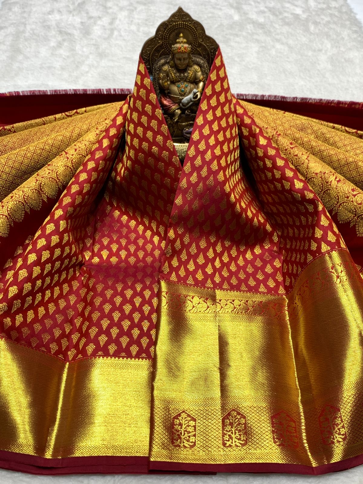 Classic Brick Red 2gm Zari Bridal Elegance Kanchipuram Handloom Silk Saree SS25295