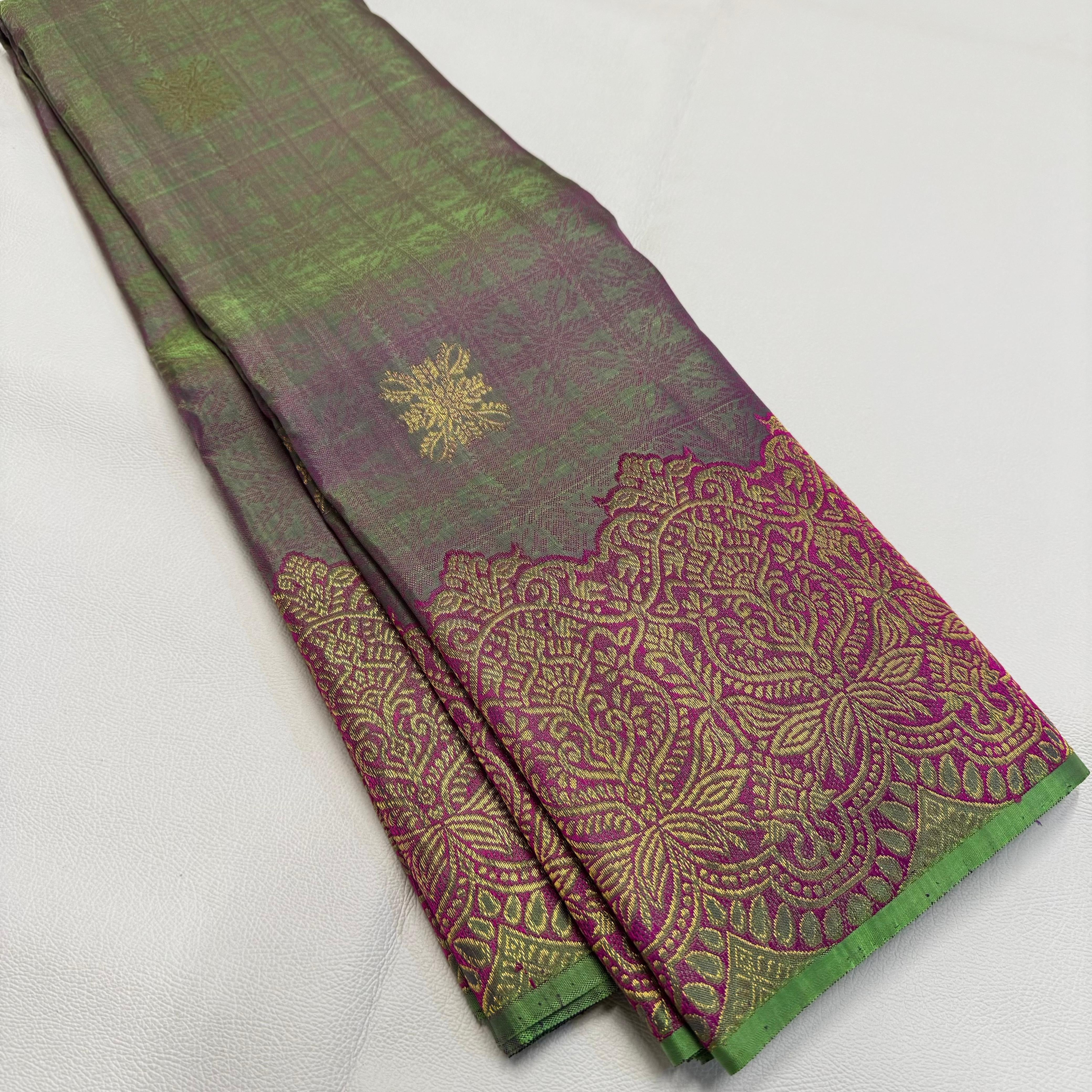 Classic Dual Lavender & Kelly Green 1gm Zari Elegance Kanchipuram Silk Saree SS23834