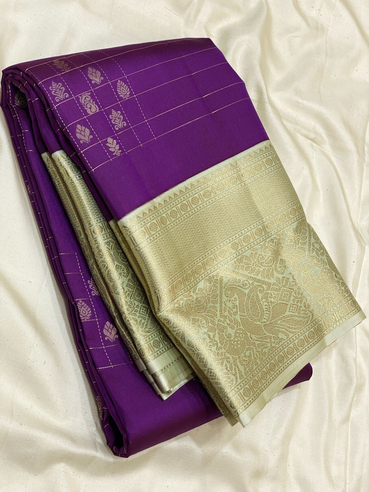 Classic Vadamalli & Pista Green 1gm Zari Vaira Oosi Elegance Kanchipuram Handloom Silk Saree SS24384