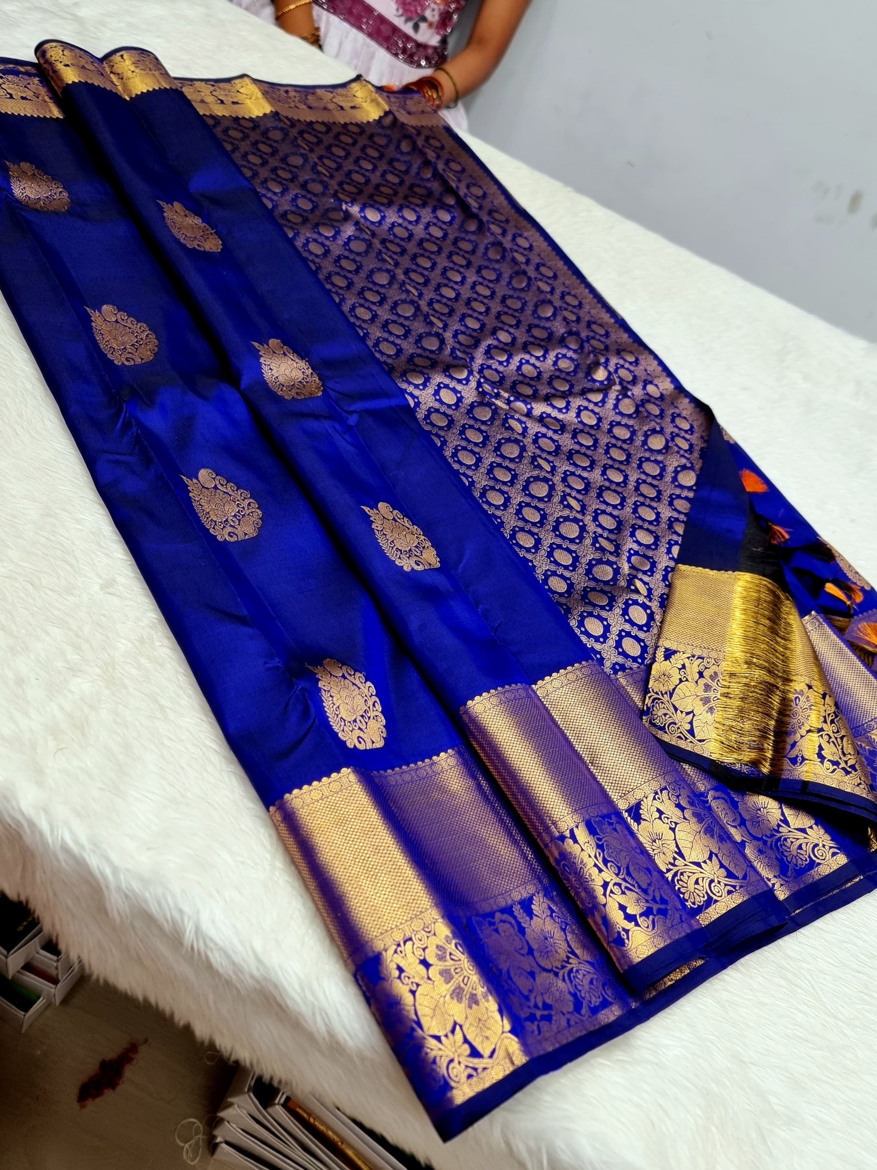 Classic Royal Blue 1gm Zari Elegance Kanchipuram Handloom Silk Saree SS24347