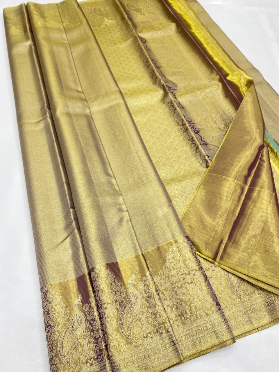 Classic Golden Beige Bridal Elegance Kanchipuram Handloom Silk Saree SS25631