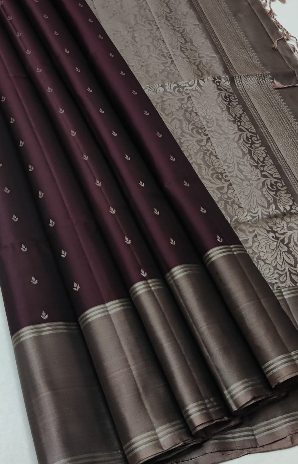 Classic Dark Chocolate & Cocoa Double Warp Elegance Handloom Soft Silk Saree SS26677