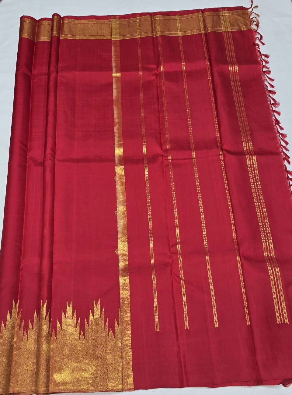 Classic Crimson Red Kanchipuram Handloom Silk Saree SS25969