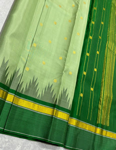 Pastel Green & Dark Green Elegance Kanchipuram Handloom Silk Saree SS20536